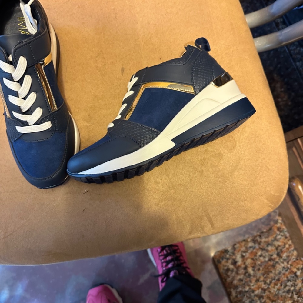 Iman sneaker - Picture 2 of 4